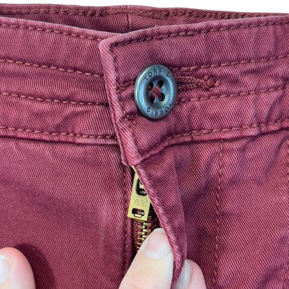 Torrid Cropped Military Pant - Pinot Noir Wash Plus Size 12 - Picture 9 of 16